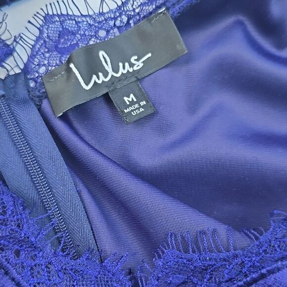 Lulus -793 Navy Cold Shoulder Surplice V-Neck Lace Velvet Mini Dress Size M - Picture 2 of 9